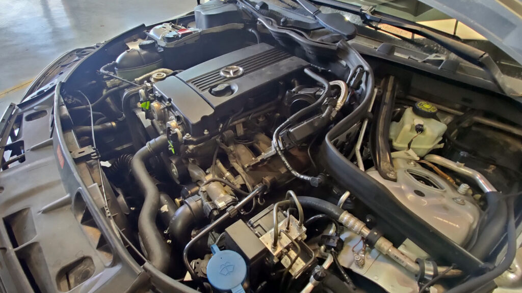 Motor Mercedes.