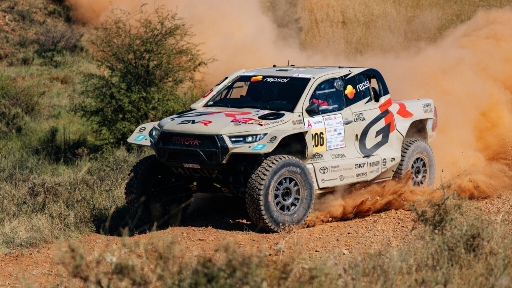 Ferreira con Toyota Hilux en la Baja España Aragón 2025.
