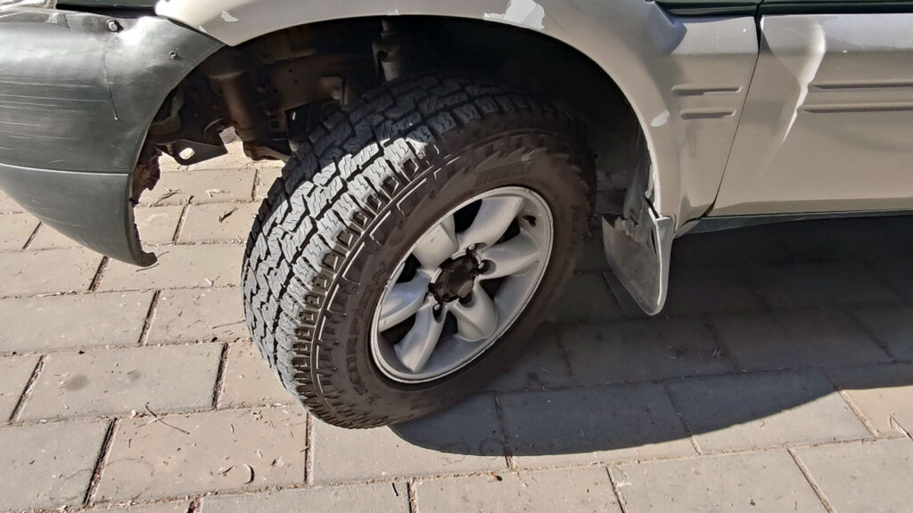 Nissan Terrano con suspensión elevada en Talleres Love My Car.