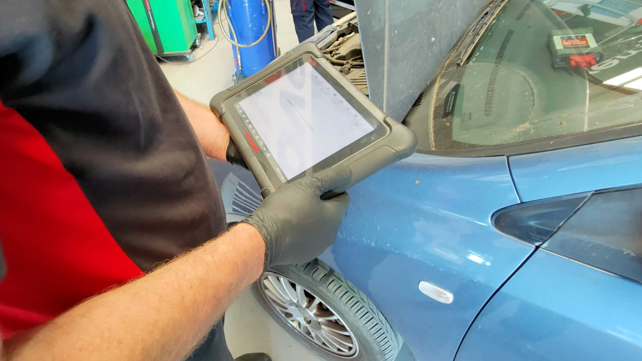 Diagnosis electrónica en Talleres Love My Car.